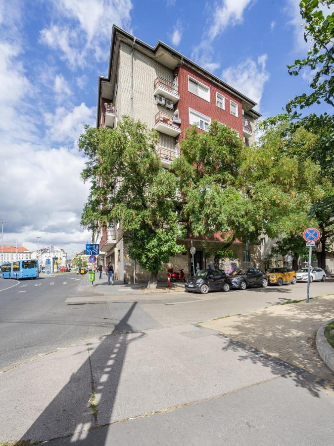 Bpr Ethereal Panoramic Suite With A/C & Balcony Budapest Exterior photo
