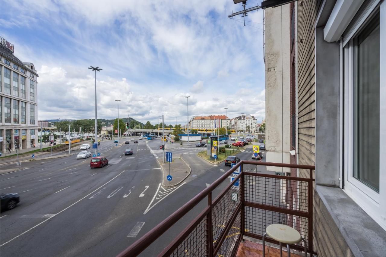 Bpr Ethereal Panoramic Suite With A/C & Balcony Budapest Exterior photo